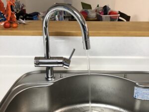 広島キッチン取付け隊　浄水器一体水栓の取替　施工後　